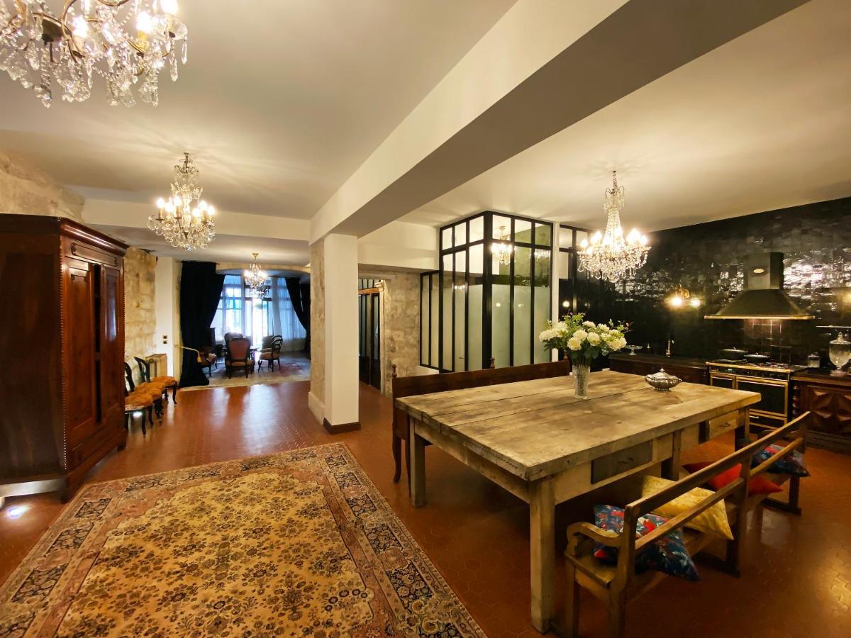 L'Heure Bleue - Charme Et Histoire Au Coeur D'Avignon Apartman Kültér fotó
