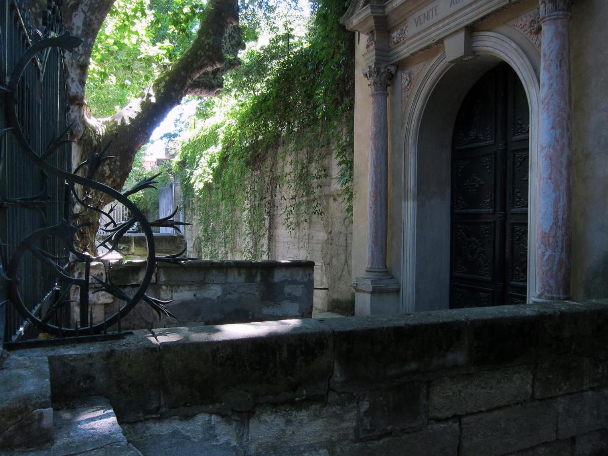 L'Heure Bleue - Charme Et Histoire Au Coeur D'Avignon Apartman Kültér fotó