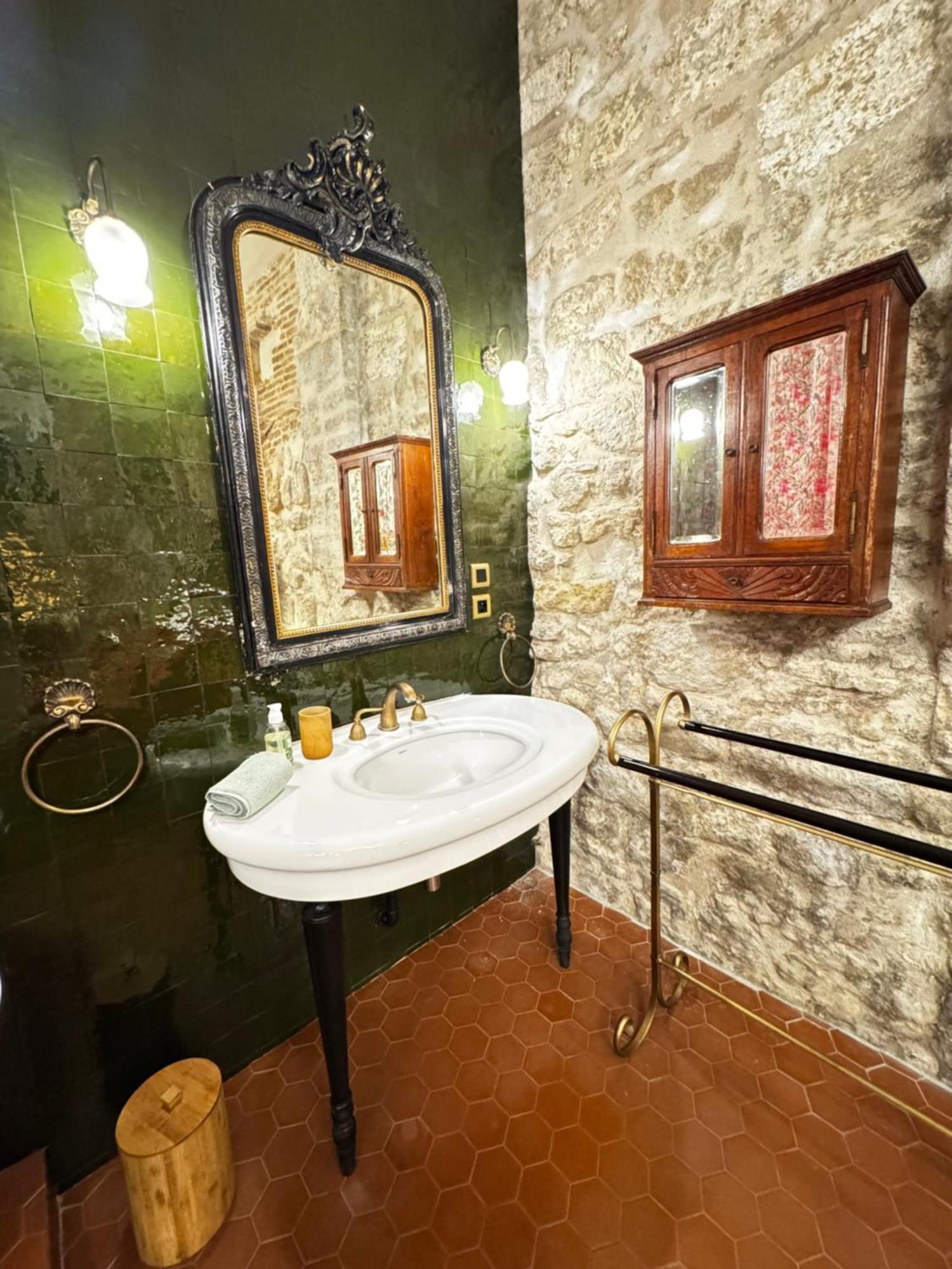 L'Heure Bleue - Charme Et Histoire Au Coeur D'Avignon Apartman Kültér fotó